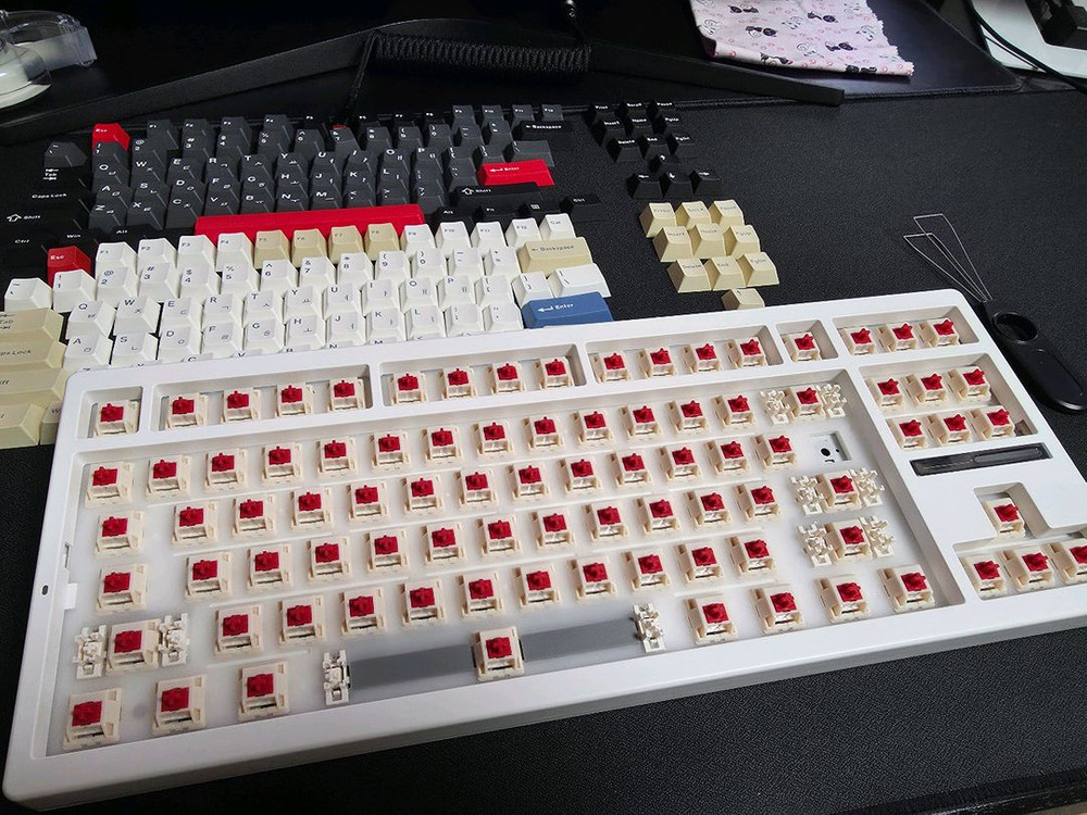 씽크웨이 TV88 텐키리스 88기계식 키보드 HMX선셋축 이미지