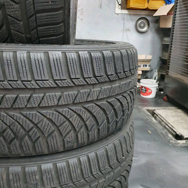 225 45 17 2254517금호 윈터 한대분 판매합니다 이미지