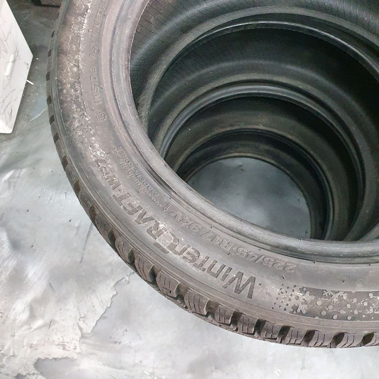 225 45 17 2254517금호 윈터 한대분 판매합니다 이미지