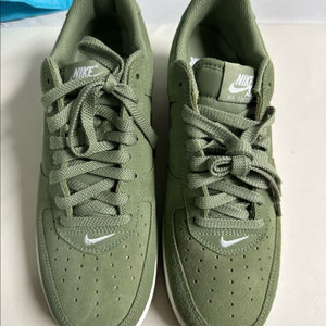 나이키 에어포스1 레트로 오일그린 280 이미지