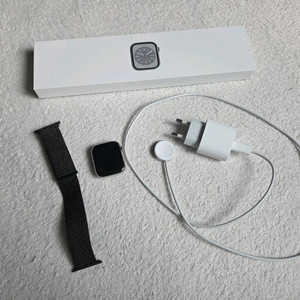 애플워치8 45mm 스테인리스 실버 셀룰러