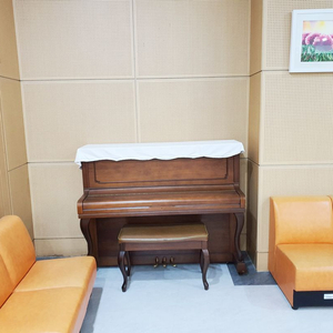 영창피아노 중고 U-121 무료나눔 ( 의자 및 학습악보포함 )