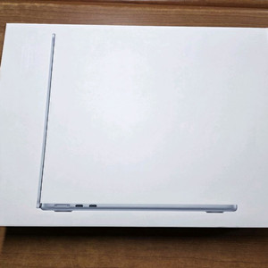 맥북에어 13 M4칩 (512GB 저장공간) 빈박스