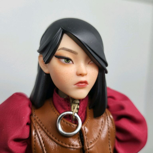 언더버스 12인치 피규어 염지아 판매