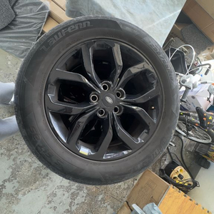 랜드로버 디스커버리5 19인치 휠타이어 세트