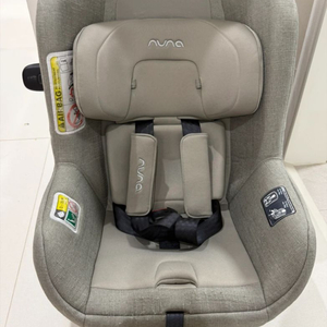 뉴나 토들넥스트 카시트 + 베이스 + 킥매트새상품