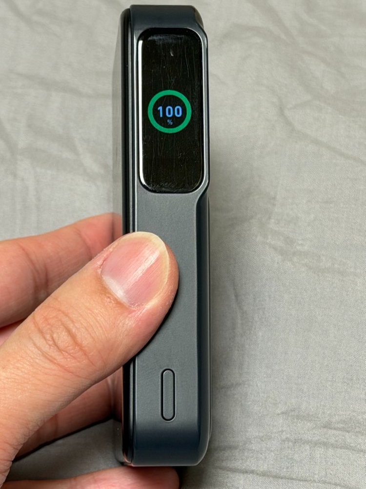 앤커 맥고 Qi2 10000mAh 보조배터리 판매합니다.--3