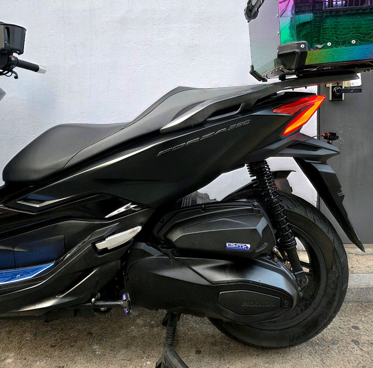 혼다 포르자350 24년식 블박2채널,사용검사 완료--5