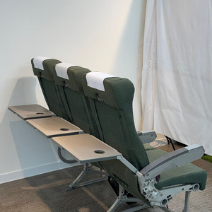 비행기 의자 이코노미 좌석 3열 중고 판매 이미지