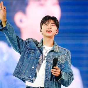 임영웅 부산 막콘 금요일 PEACE 실물