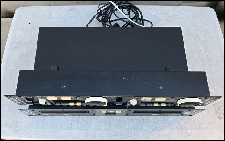 데논(Denon) DN-D4500 중고 듀얼 CD/MP3 플레이어 이미지