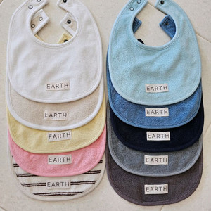 얼쓰 EARTH 턱받이 빕 새상품 이미지