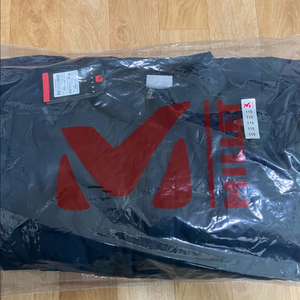 밀레 경량패딩 115 권색 새제품