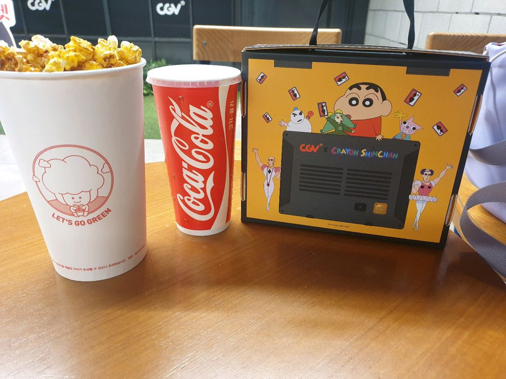 CGV X 짱구 2026년 캘린더 이미지