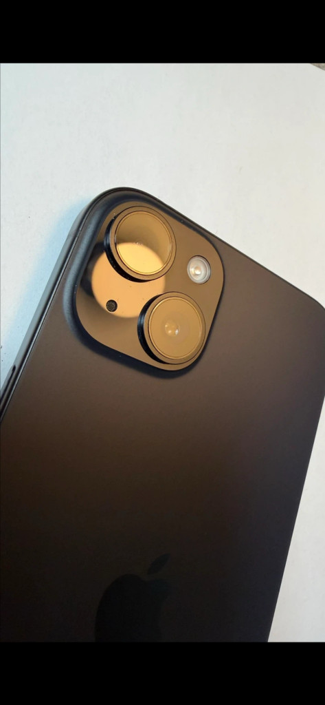 아이폰15플러스 128기가 팝니다--1