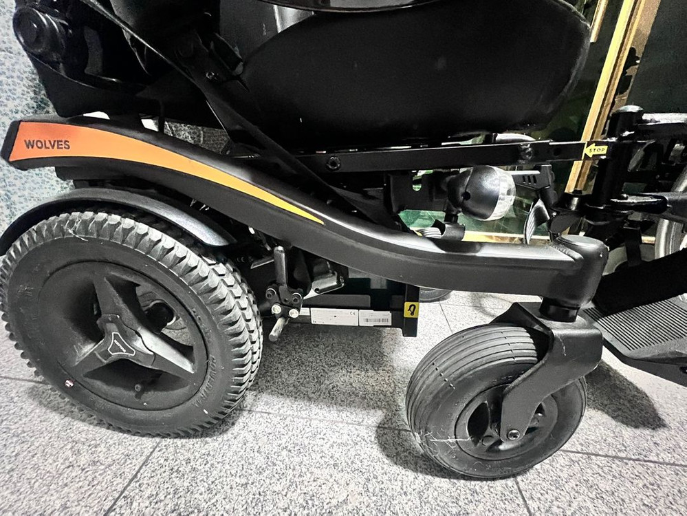 휠로피아 kp31.2 장애인 전동 휠체 어 이미지