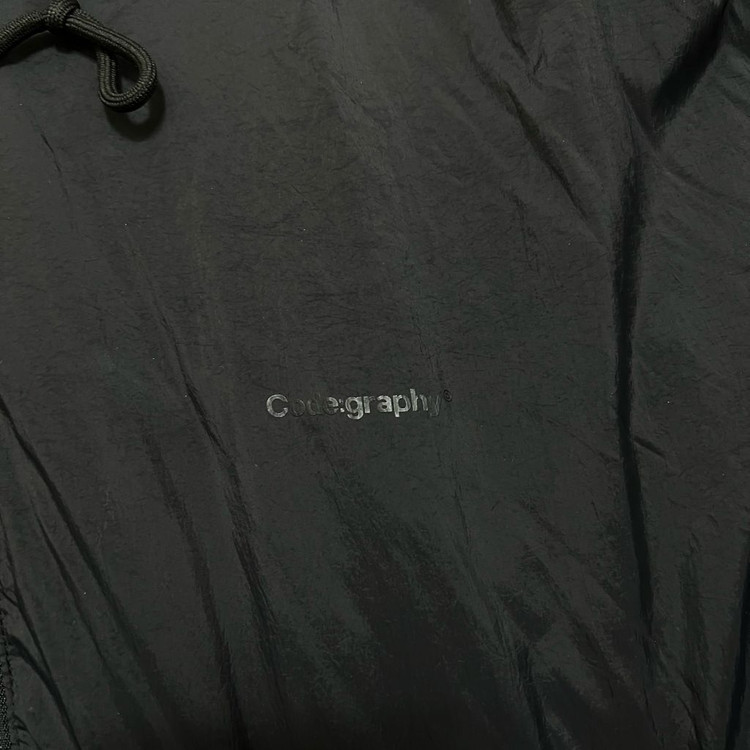 코드그라피 오버사이즈 후드 웜업 패딩 점퍼 [블랙] L/100 이미지