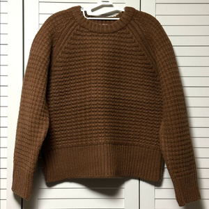 #새상품 : 국내제작 짜임이 예쁜 겨울 니트 브라운