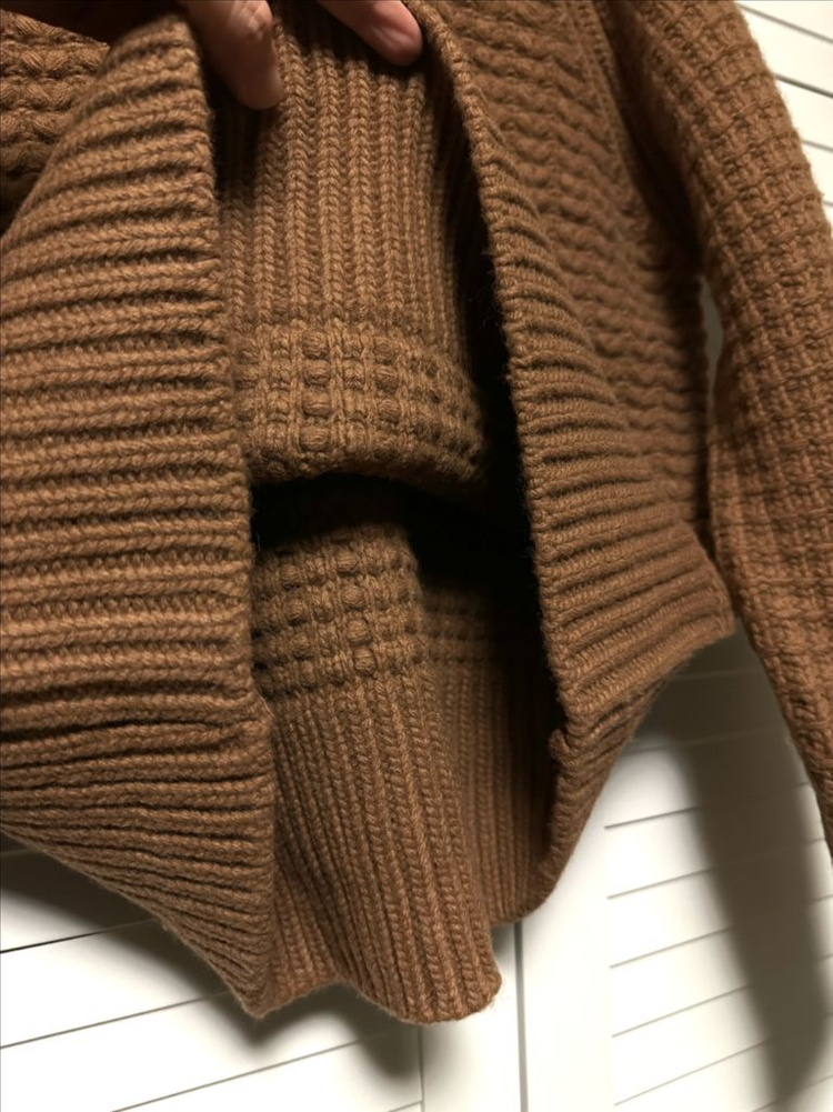 #새상품 : 국내제작 짜임이 예쁜 겨울 니트 브라운--3
