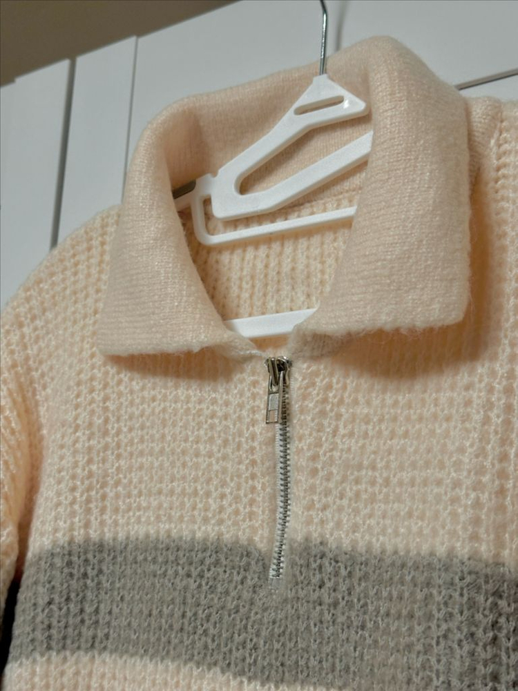 #새상품 : 카라넥 단가라 반집업 니트 아이보리 카키그레이 배색--3