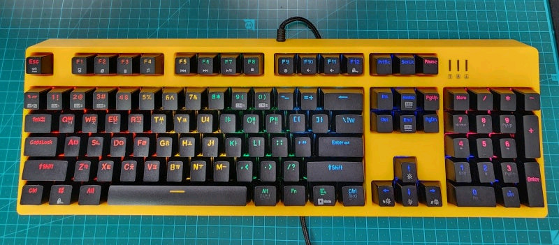 유선 게이밍 LED 키보드 3종 판매 개당 12,000원 이미지