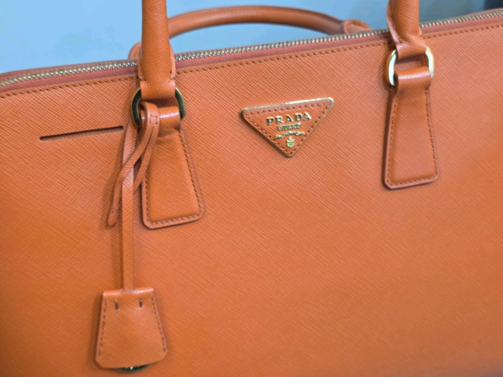 프라다 사피아노 토트백--1