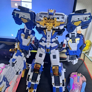 메탈카드봇s 블루캅 트리니티