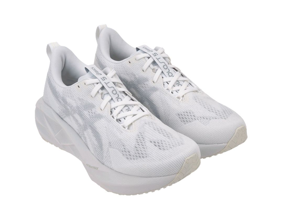 [미개봉 새제품] 아식스 노바블라스트5 화이트 여성 245mm--1