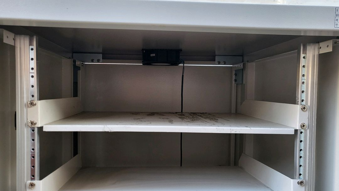 서버 허브랙 1200.600.600 팝니다--3