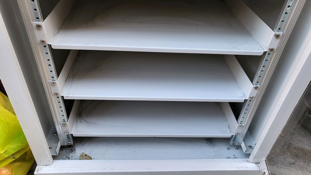 서버 허브랙 1200.600.600 팝니다--4