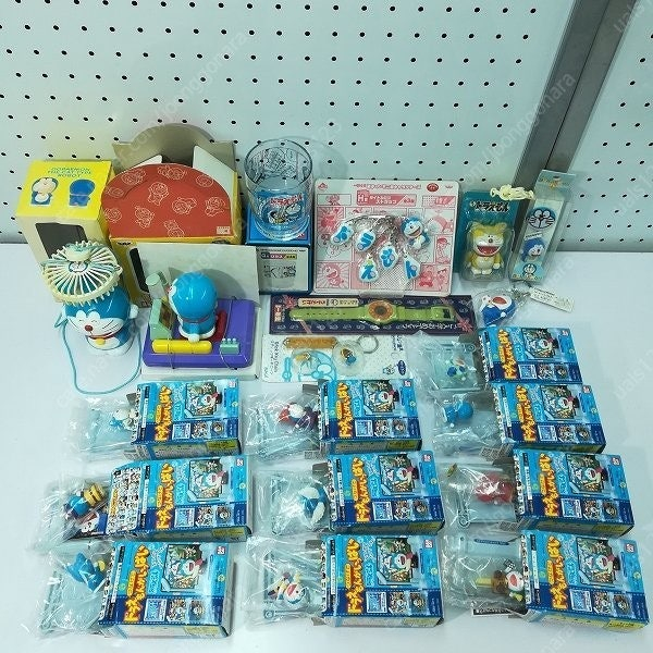 애니40 도라에몽6 피규어 인형 가방 판매합니다 이미지