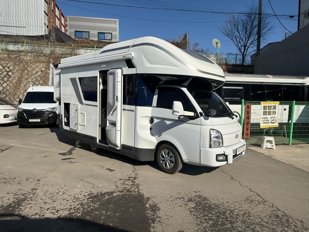 현대 순정 캠핑카 포터2 확장형 포레스트 디럭스--1