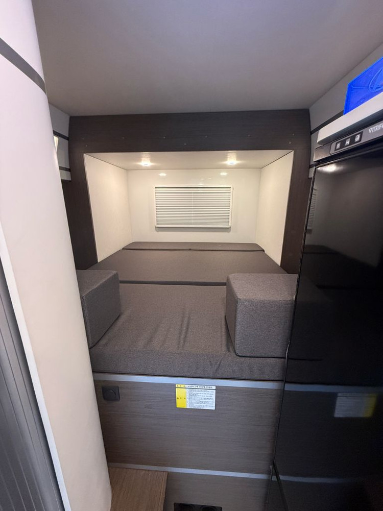 현대 순정 캠핑카 포터2 확장형 포레스트 디럭스--9