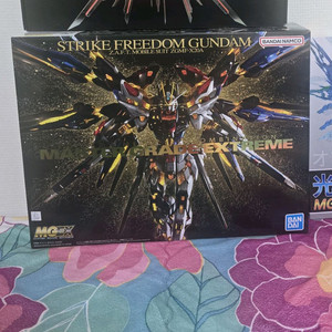 mgex 스트라이크 프리덤 건담 판매합니다