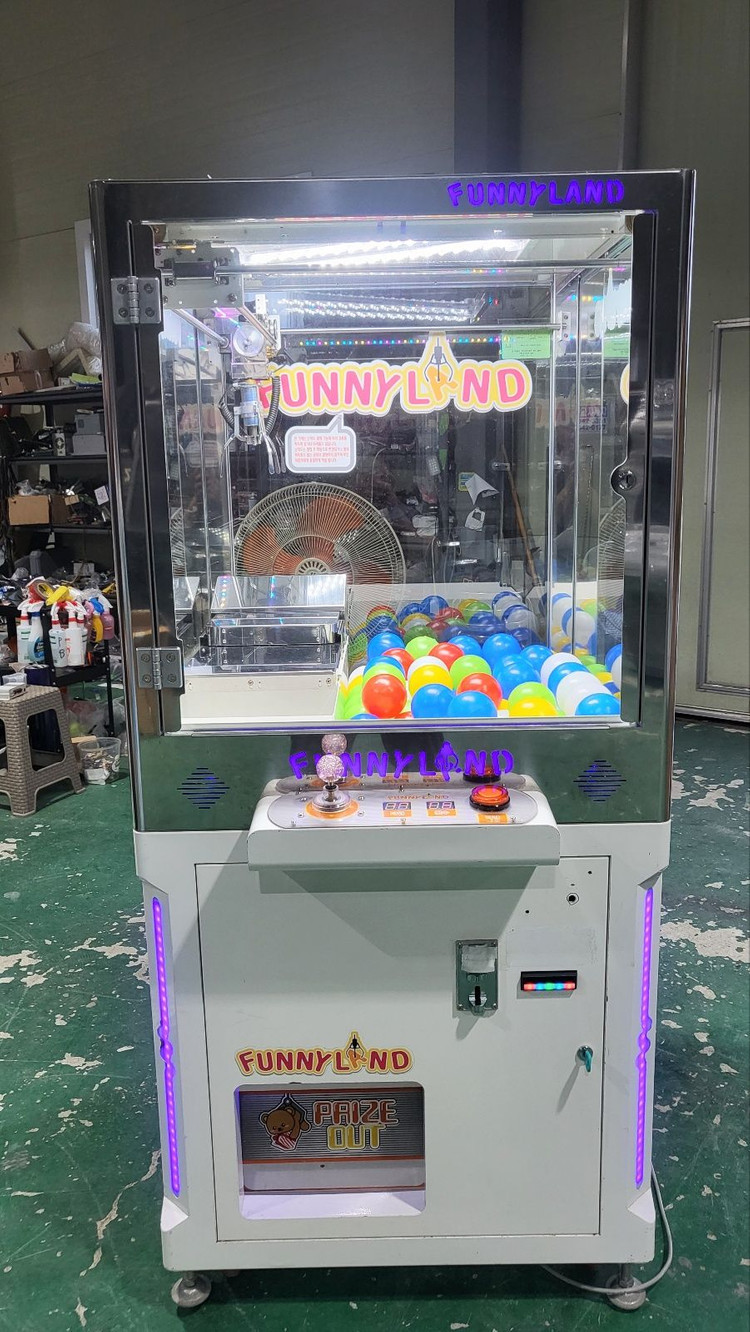 인형뽑기. 퍼니랜드 밀판--1