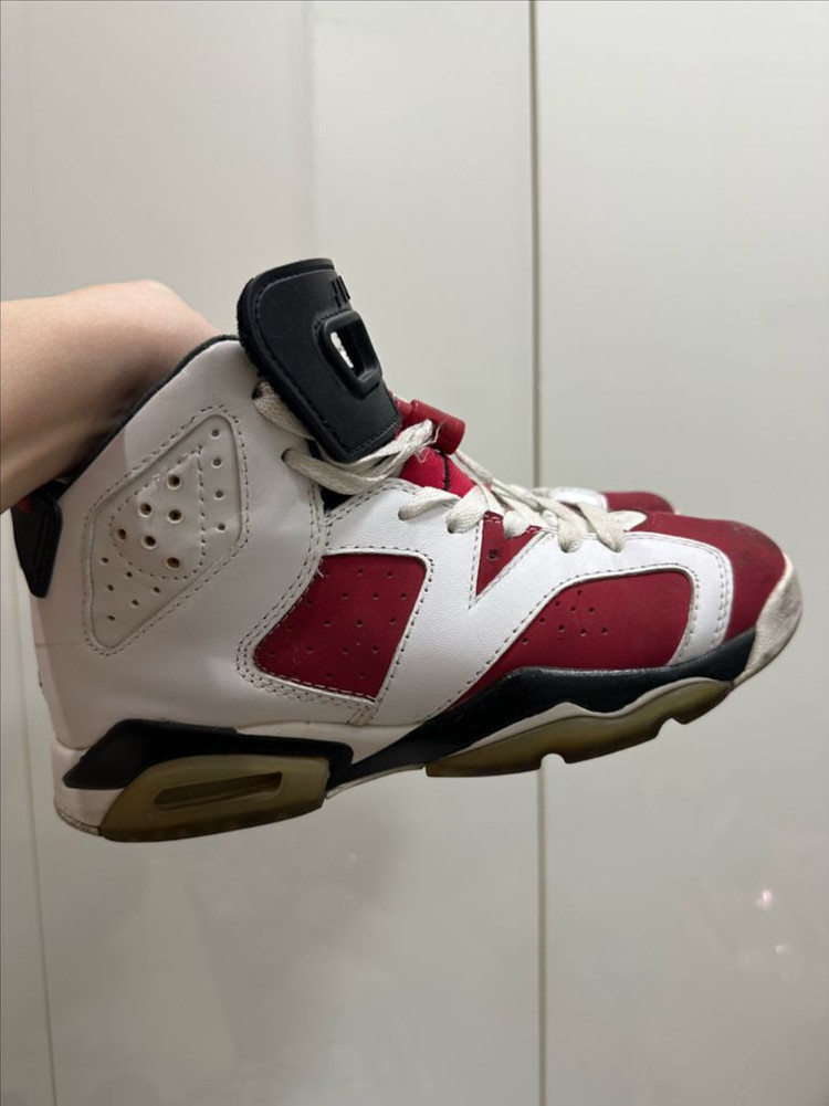 에어조던6 카마인 235사이즈 이미지