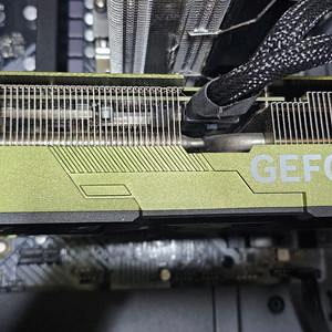 만리 MANIL RTX4070 SUPER 그래픽카드 판매합니다