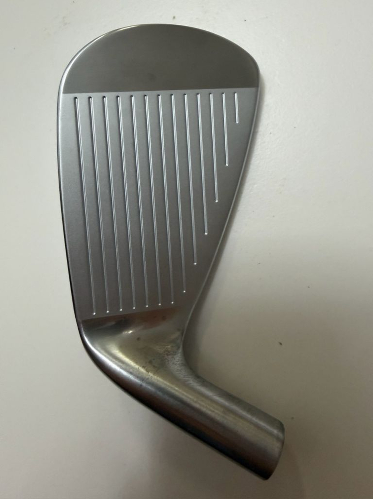 [새제품]로얄컬렉션 소나택 SS-701 4번 어이언 헤드--1