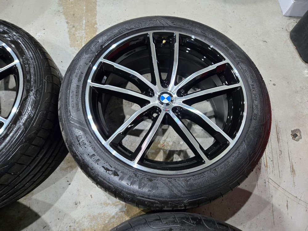 BMW G30 5시리즈 662M 18인치 순정 휠타이어 판매합니다--2