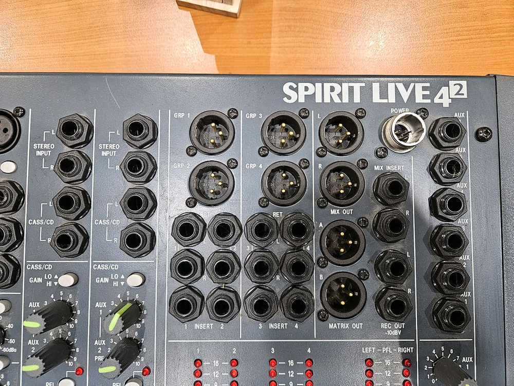 오디오믹서 사운드크래프터 24채널--2