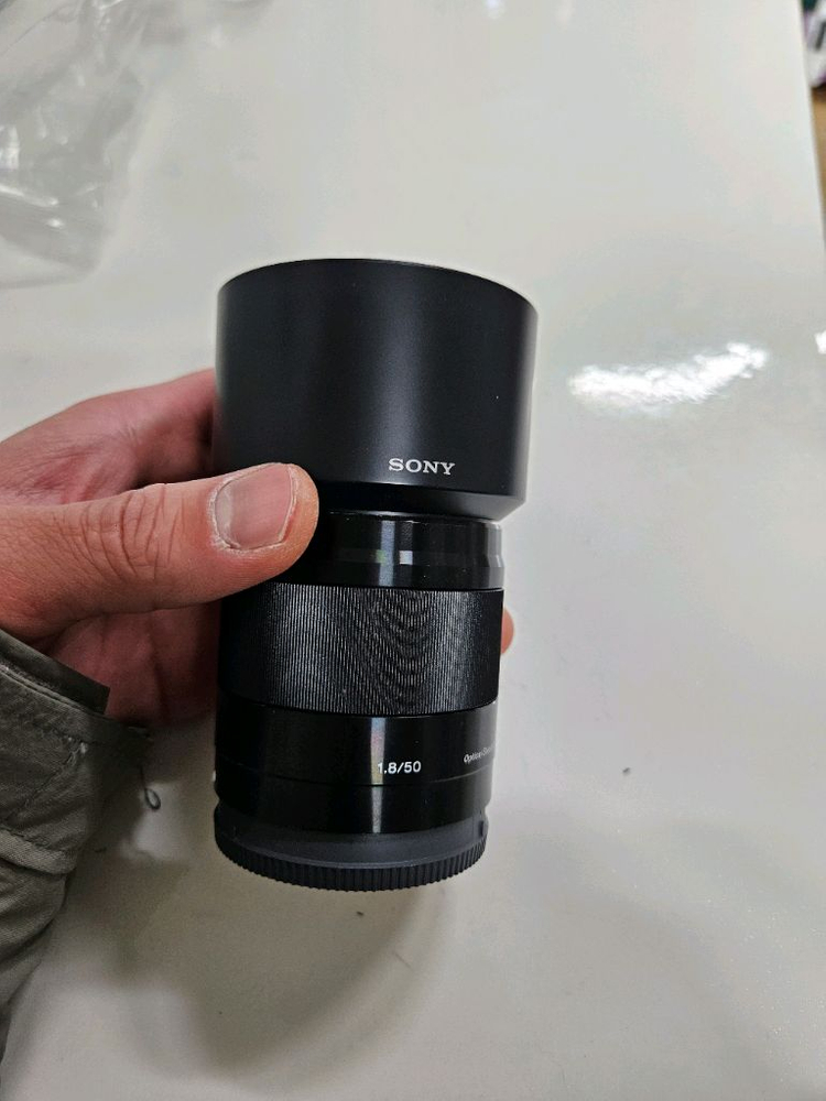 풀프레임 미러리스용 50mm F1.8 렌즈--8