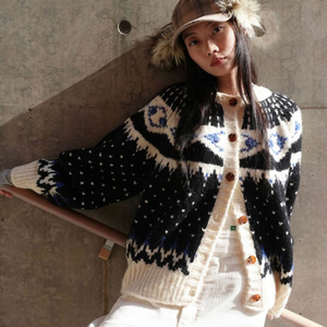 그린버터 노르딕 가디건 이미지