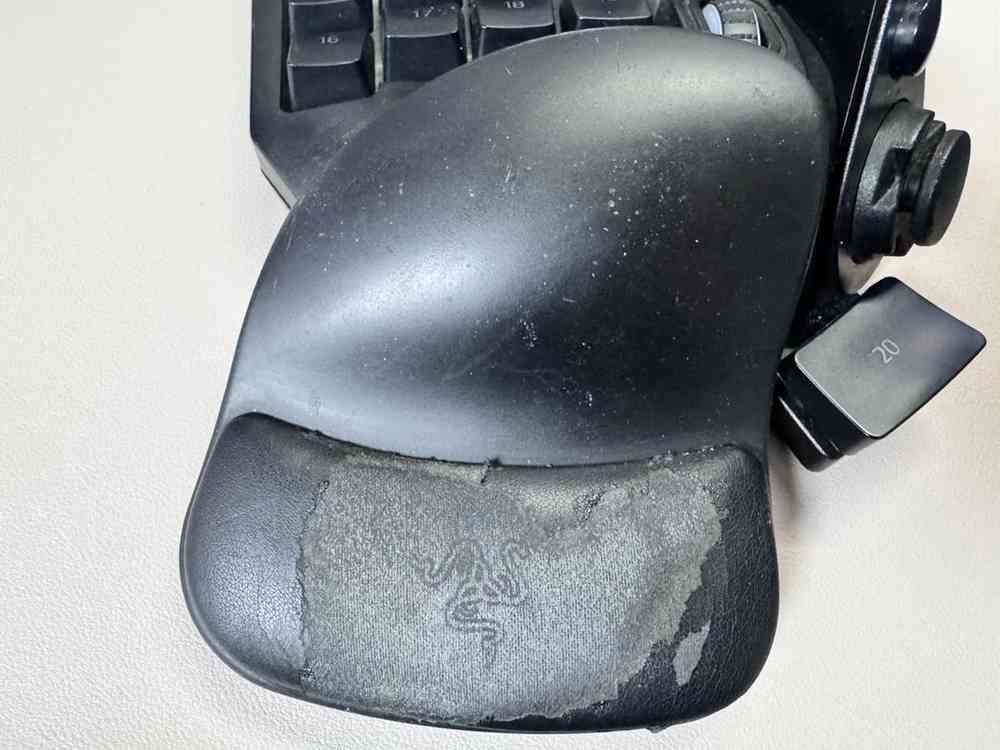 레이저 타르타로스 V2 한손 매크로 키보드--2