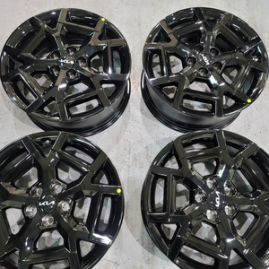 카니발 그래비티 19인치 순정휠 판매합니다 이미지