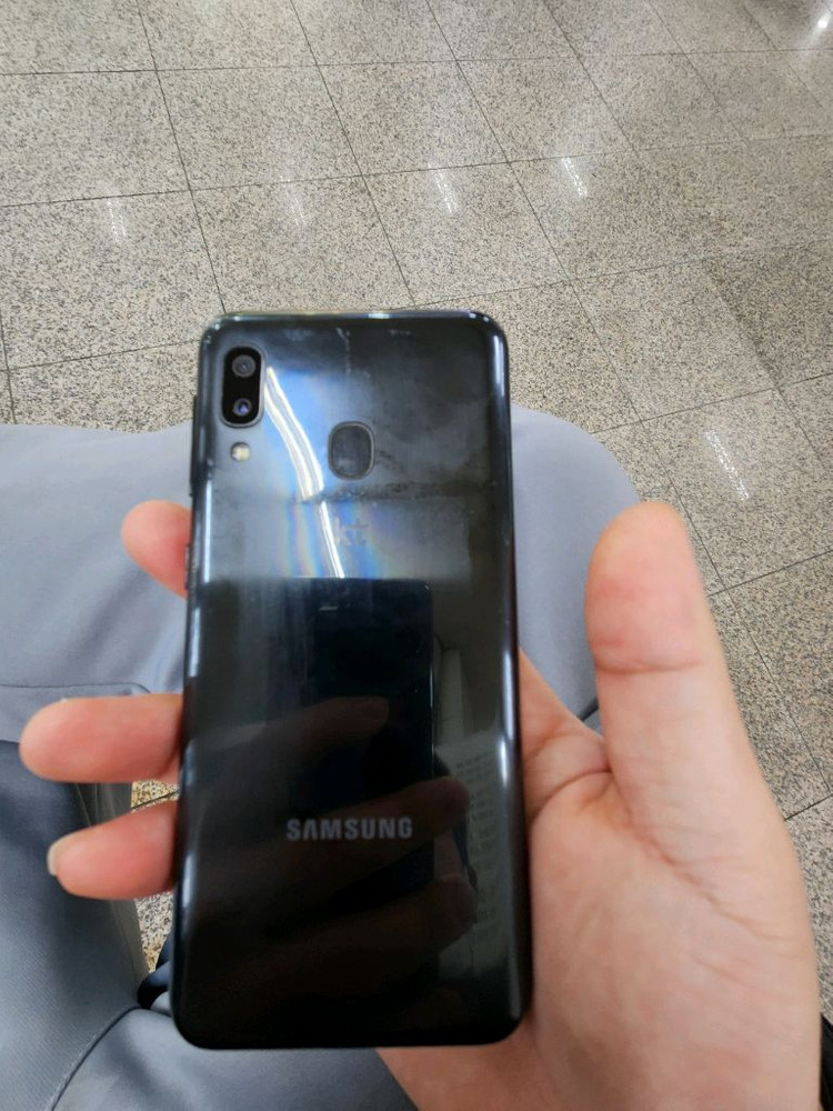 개인) 갤럭시 진2 s급 한손에 드는 사이즈--2