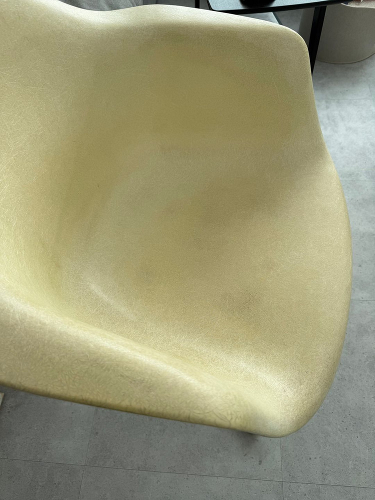 임스 체어 암쉘 파이버글라스 빈티지 의자 이미지