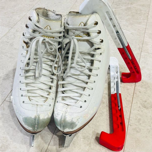 잭슨 피겨 스케이트화 2371 ,3 1/2 사이즈 판매합니다