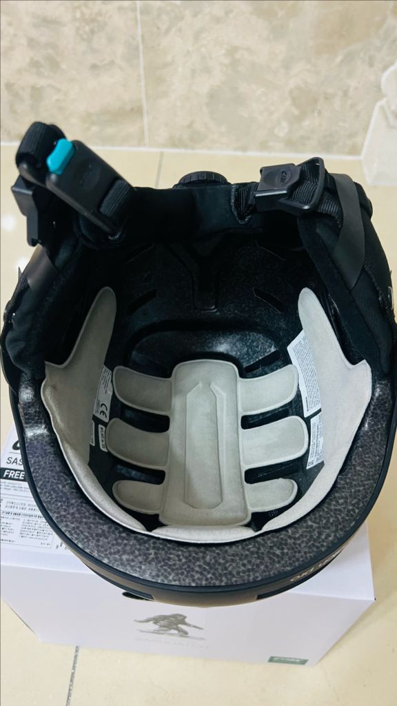 스키보드헬멧(크랭크 사스콰치) 새제품 이미지