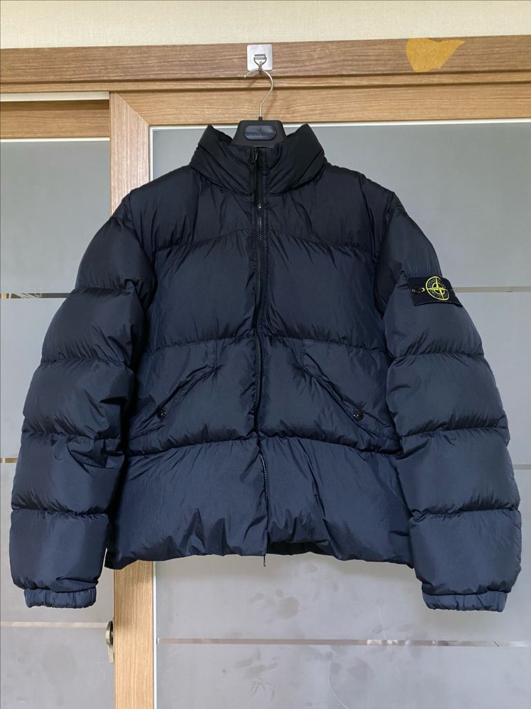 스톤아일랜드 23fw 크링클랩스 논후드 패딩 L 블랙 이미지