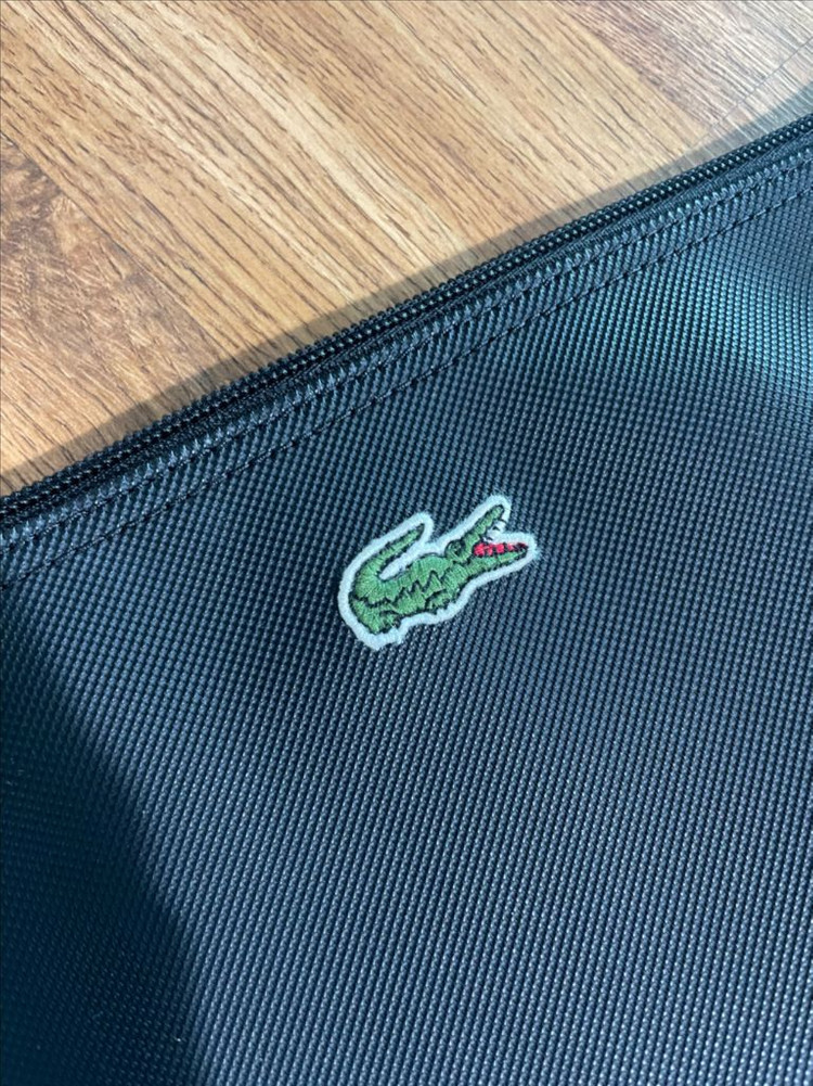 라코스테 pvc 클러치백 블랙--1